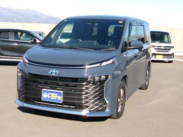 TOYOTA VOXY HYBRID SZ